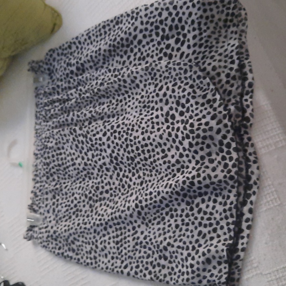 Skirt - Picture 3 of 7